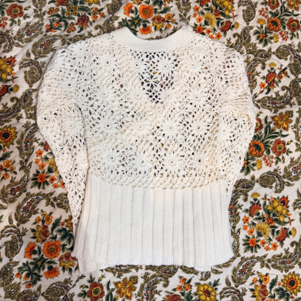 Vintage Y2K‎ style DStudio Women's Cream Crochet Floral Knit Sweater Size M - Picture 4 of 5